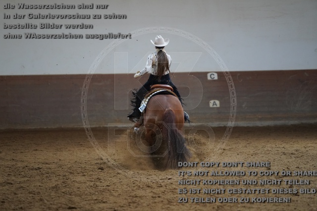 s_A_902997.JPG